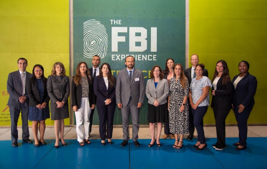 وزير تكنولوجيات الاتصال يلتقي وفدًا من مكتب التحقيقات الفيدرالي (FBI)